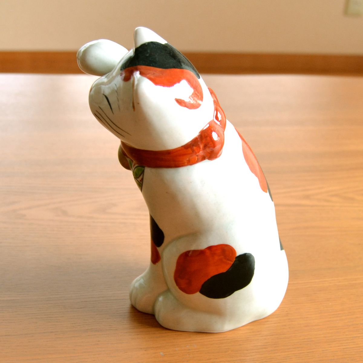 日本のお土産 おみやげ 海外へのおみやげ 伝統工芸品 有田焼 招き猫 置物 飾り オブジェ 陶器 日本製
